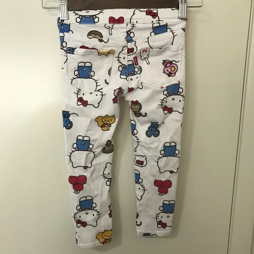 3/$15 Levi’s hello kitty Sanrio kids white pull on Jeggings 4T